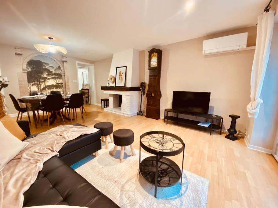 Gite De La Croix Du Dan Poligny  Extérieur photo